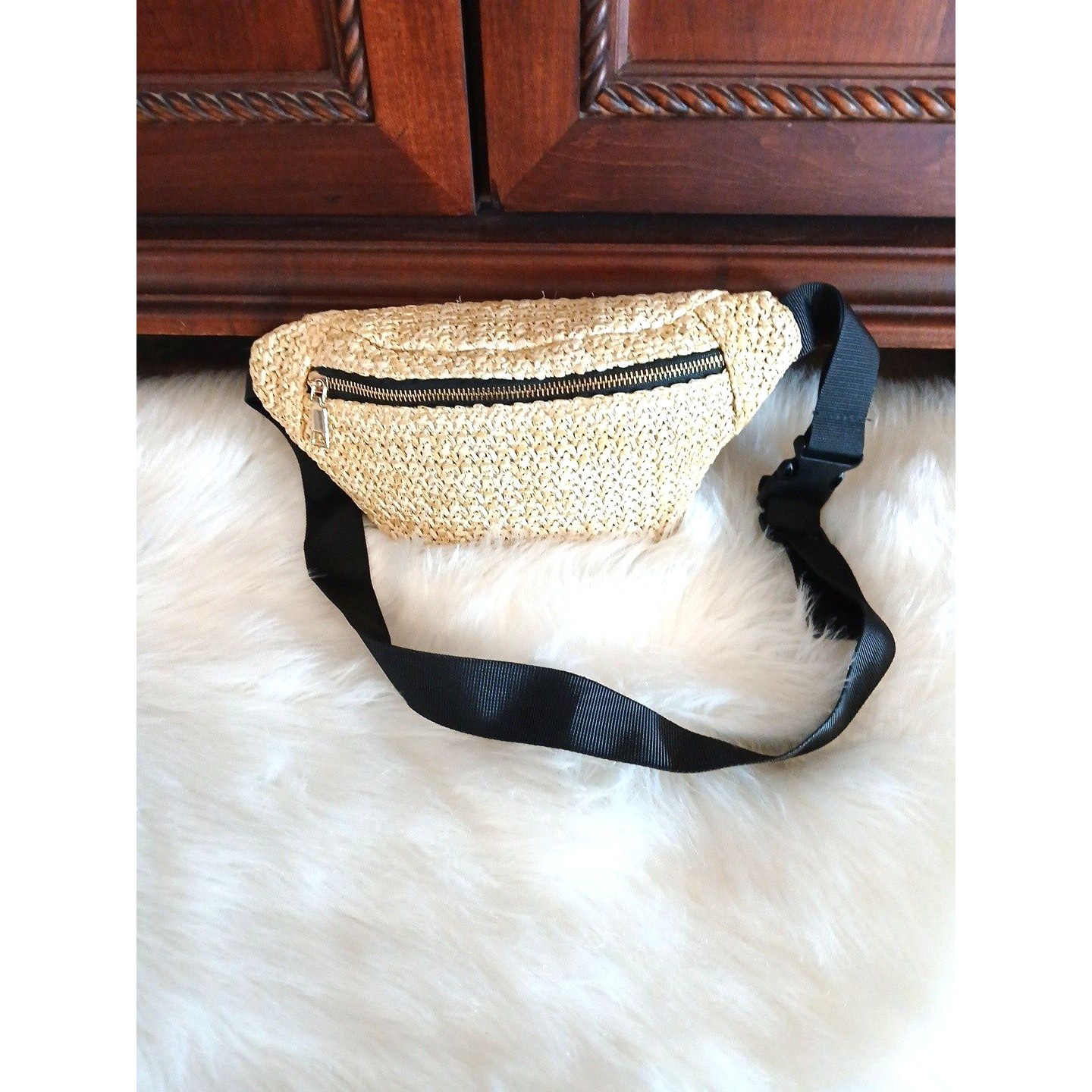Raffia Fanny Belt Pack W/Black Nylon Adjustable Strap Black Fabric Interior